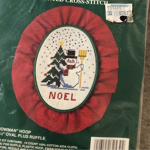 Bucilla counted cross stitch kit Mr. Snowman hoop & ruffle framed craft holiday - Picture 4 of 4
